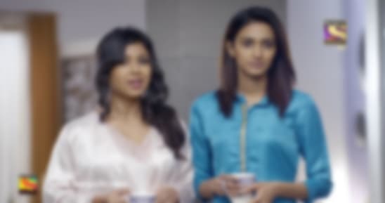 Erica Fernandes - Celebrity Style in Kuch Rang Pyar Ke Aise Bhi