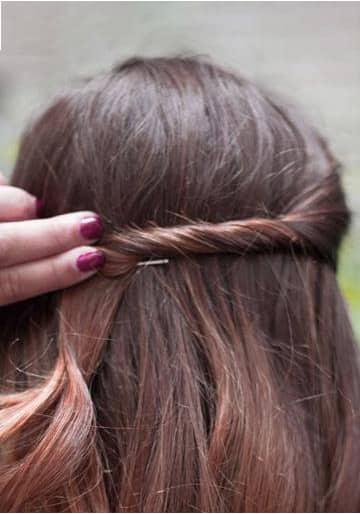 Get Shristhi Mitra Sleek Straight Hair Hairstyle In Guddan Tumse