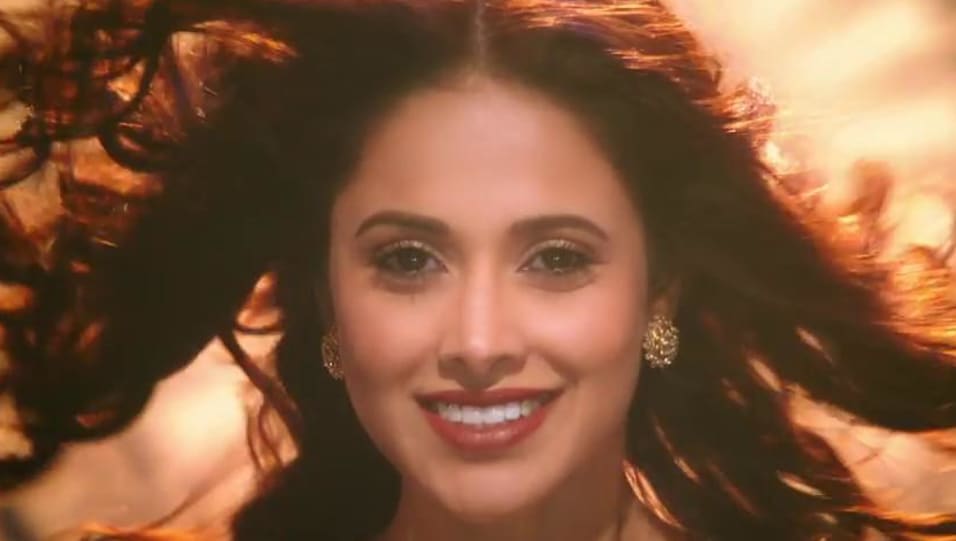 Nushrat Bharucha Celebrity Style In Dil Chori Sonu Ke Titu Ki Sweety 2017 From Dil Chori Charmboard Terdapat banyak pilihan penyedia file pada halaman tersebut. sareegown