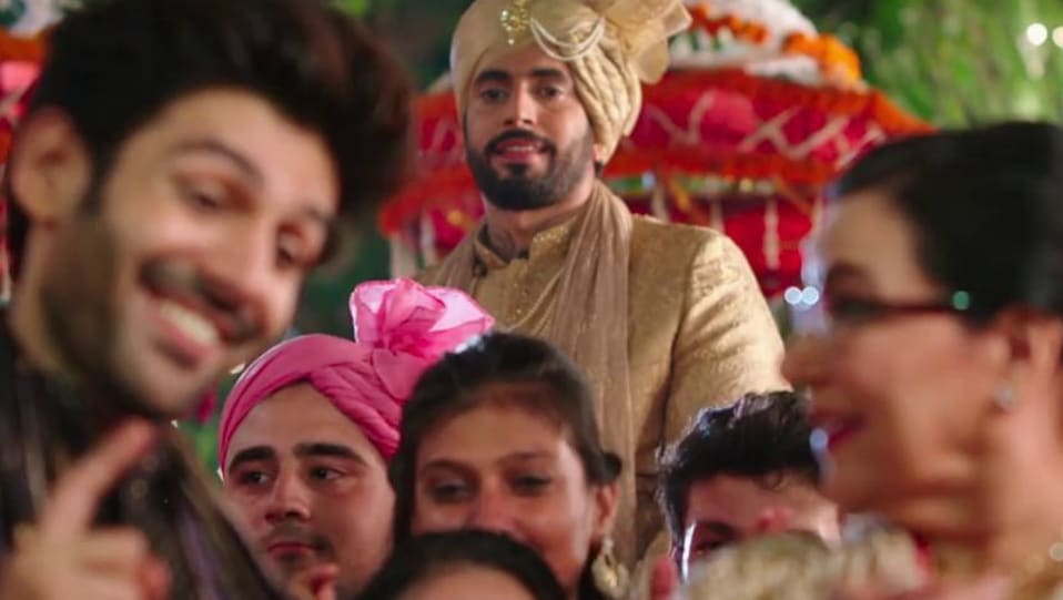 Sunny Singh Nijjar Celebrity Style In Tera Yaar Hoon Main Sonu Ke Titu Ki Sweety 2018 From Tera Yaar Hoon Main Charmboard Watch free 123movies sonu ke titu ki sweety 2018 hindi movie gomovies titu is going to marry a perfect woman named sweety. sherwani