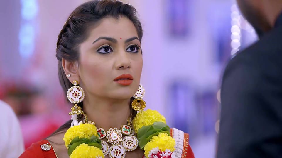 Shades Of Makeup By Ula Saubhaya Makeup Sriti jha • актриса •. shades of makeup by ula saubhaya makeup