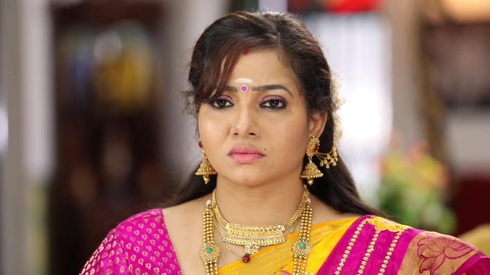 Social Buzz Minnal Deepa Latest News Images Updates Posts Yaarudi Nee Mohini Episode 515 2019 Charmboard Kunnumpurath oru minnal aattam mp3. charmboard