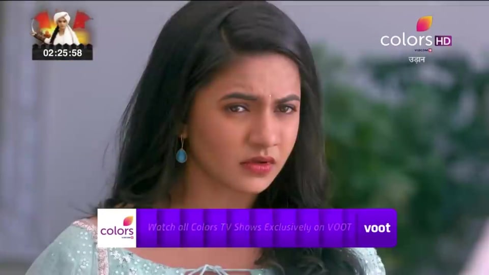 Meera Deosthale Celebrity Style In Promo Serial Udann Sapnon Ki 2019 From Promo Serial Charmboard She wants to go to vivan brings food for chakor but she asks her to open the door so that she can go to her home.