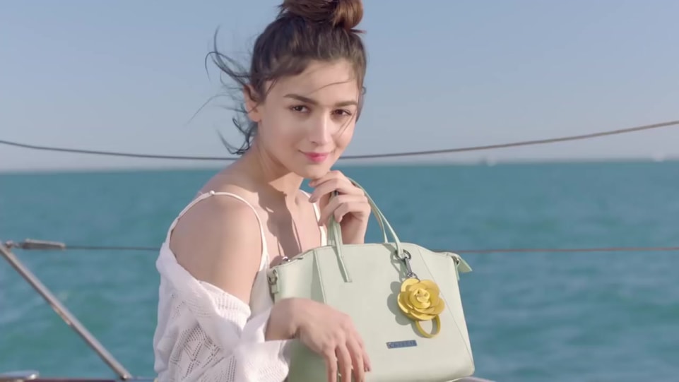 alia bhatt caprese bags
