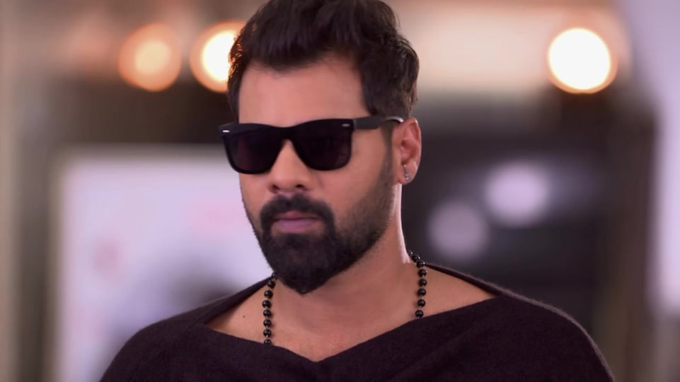 Actors Name Age Wiki Height Birth Place Career Details Kumkum Bhagya Episode 1106 2018 Charmboard