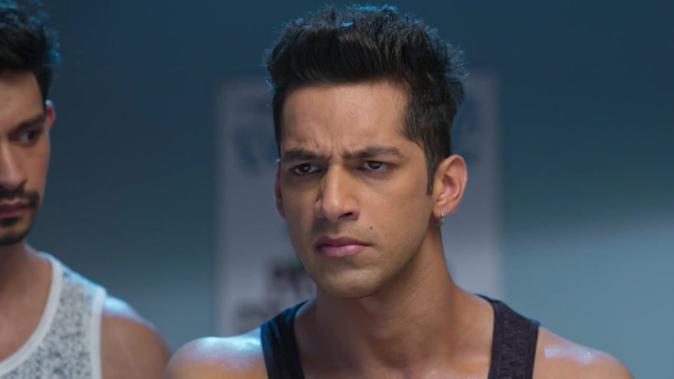 Karan Vohra Celebrity Style In Zindagi Ki Mehek Episode 444 2018 From Episode 444 Charmboard Television's latest sensation and heartthrob karan vohra is leaving no stone unturned with his awestruck performance as shaurya in zee tv's mehek. hoop