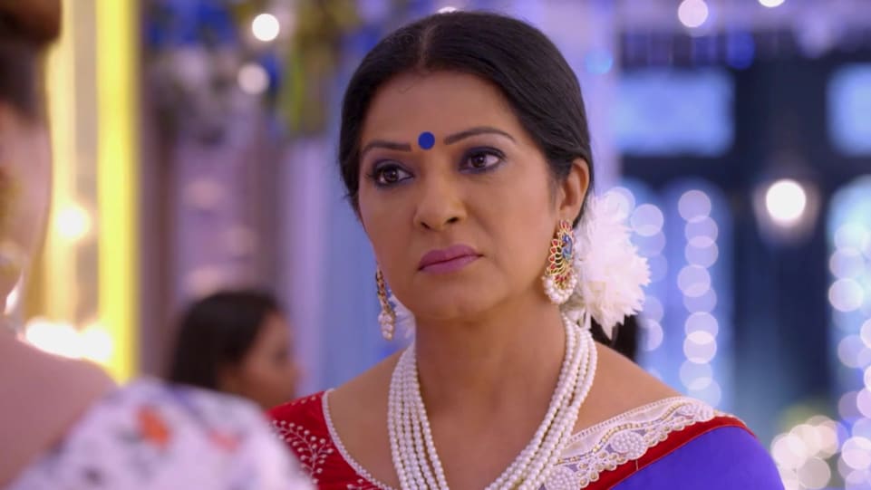 Actors Name Age Wiki Height Birth Place Career Details Kundali Bhagya Episode 241 2018 Charmboard Usha bachani as smuggler's girlfriend. charmboard