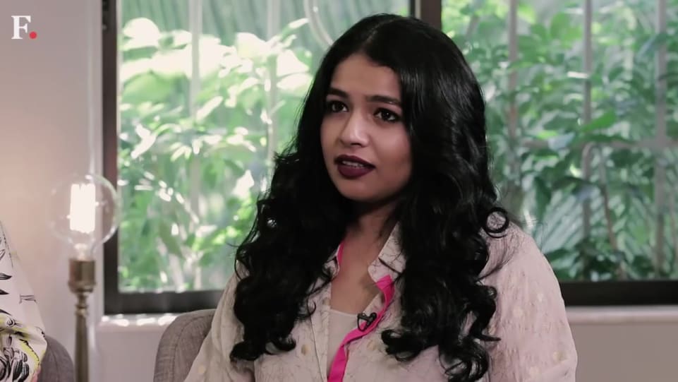 Rega Jha In Off White Camisole Outfit Celebrity Clothing Charmboard Sorry, no results for rega jha on nieman foundation but check for results from other nieman sites at left. runningshoes