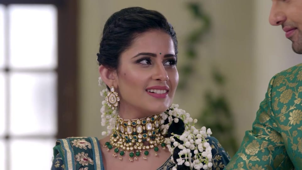 Shivani Tomar Celebrity Style In Mitegi Lakshmanrekha Episode 55 2018 From Episode 55 Charmboard Shivani tomar is a television actress known for playing the lead role in the serial mitegi laxman rekha. tees