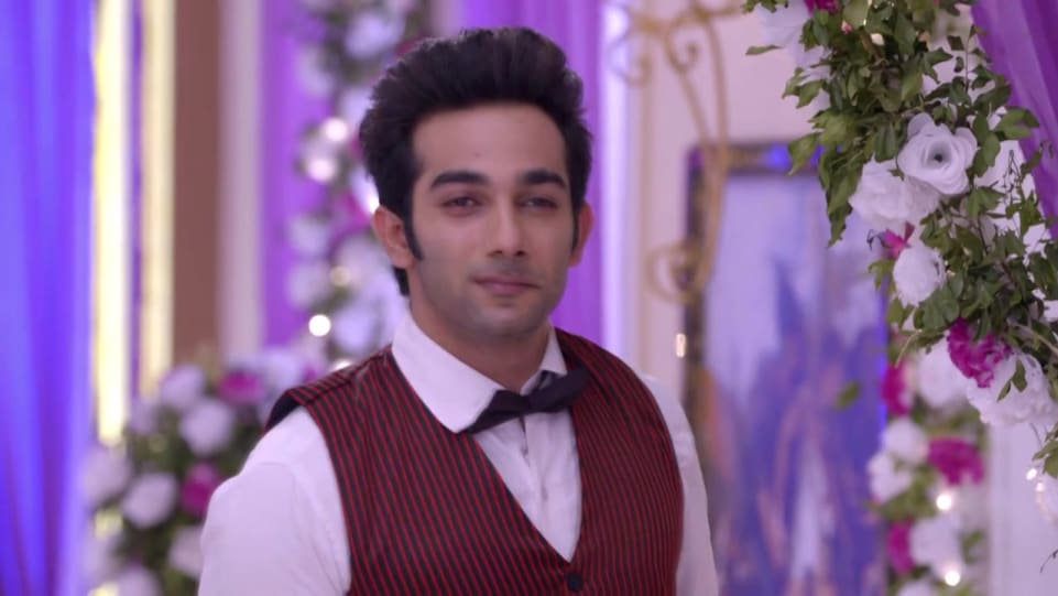 Actors Name Age Wiki Height Birth Place Career Details Kundali Bhagya Episode 325 2018 Charmboard Kumkum bhagya all episodes in hd quality, kumkum bhagya latest today new episode online free watch kumkum bhagya 22nd february 2021 today episode online serial name: kundali bhagya episode 325