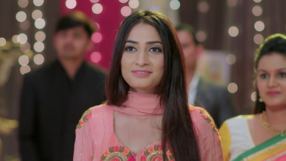 Actors Name Age Wiki Height Birth Place Career Details Kaleerein Episode 192 2018 Charmboard Click the link to watch online charmboard