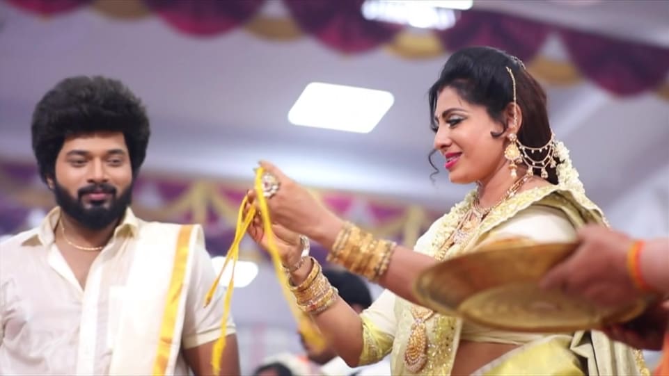 Karthik Raj Celebrity Style In Sembaruthi Episode 438 2019 From Episode 438 Charmboard Sembaruthi karthik raj க்கு இரண்டாவது கல்யாணம் முடிஞ்சிடுச்சா? charmboard