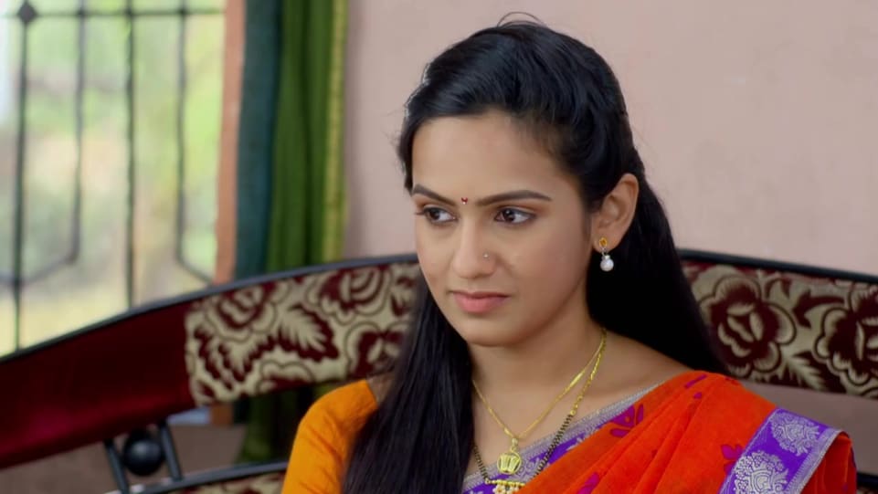 Shivani Baokar Celebrity Style In Lagira Zhala Jee Episode 657 2019 From Episode 657 Charmboard Zee marathi serial lagira zala ji fame actress shivani baokar going to make debut from upcoming film youth tube. nosepin