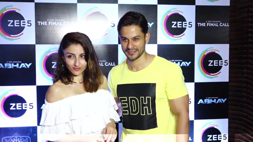 Actors Name Age Wiki Height Birth Place Career Details The Final Call And Abhay Success Party Zee5 Webshows Arjun Rampal Kunal Khemu Bollywood Spy 2019 Charmboard When the pilot of skyline flight 502, decides to end his life by committing suicide, he puts the lives of the 300 plus passengers in danger. charmboard
