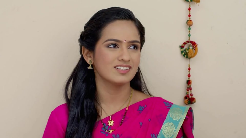 Shivani Baokar Celebrity Style In Lagira Zhala Jee Episode 670 2019 From Episode 670 Charmboard Undaga (2017) director/music director : nosepin