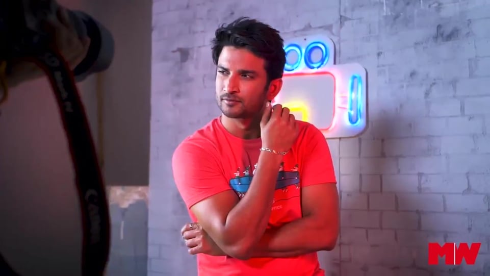 Sushant singh rajput red t shirt Clearance