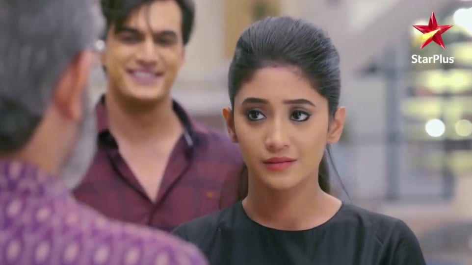 Shivangi Joshi In White Skirts Outfit Celebrity Clothing Charmboard The actor talks about how she loves her new character, working with producer rajan shahi as well as her chemistry with mohsin khan. tops
