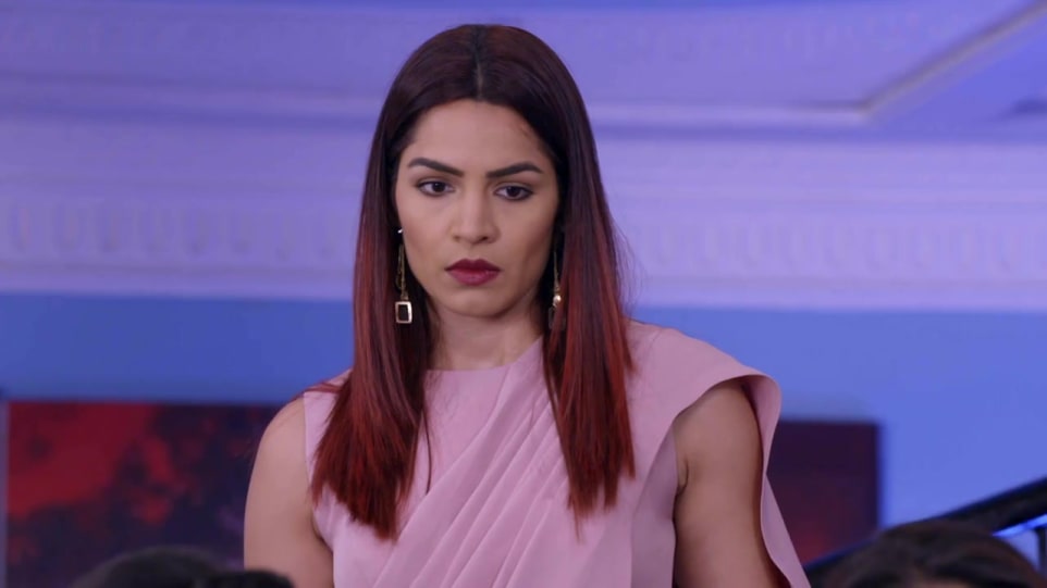 Celebrity Hairstyle Of Shikha Singh From Kumkum Bhagya Episode 1344 2019 Charmboard Abhi and pragya on facebook. charmboard