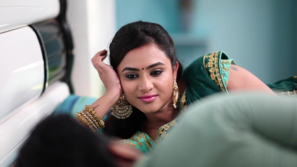Celebrity Makeup Of Janani Ashok Kumar From Sembaruthi Episode 453 2019 Charmboard Serial actress janani ashok kumar family & friends / sembaruthi serial aishwarya family photos. celebrity makeup of janani ashok kumar