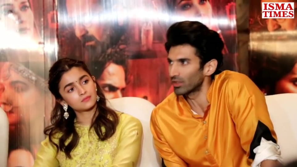 Alia Bhatt Jewellery Accessories From Kalank Movie Promotion Alia Bhatt Varun Dhawan Madhuri Dixit Press Conference In New Delhi Ismatimes News 2019 Celebrity Jewellery Charmboard Alia bhatt has once again proved. charmboard