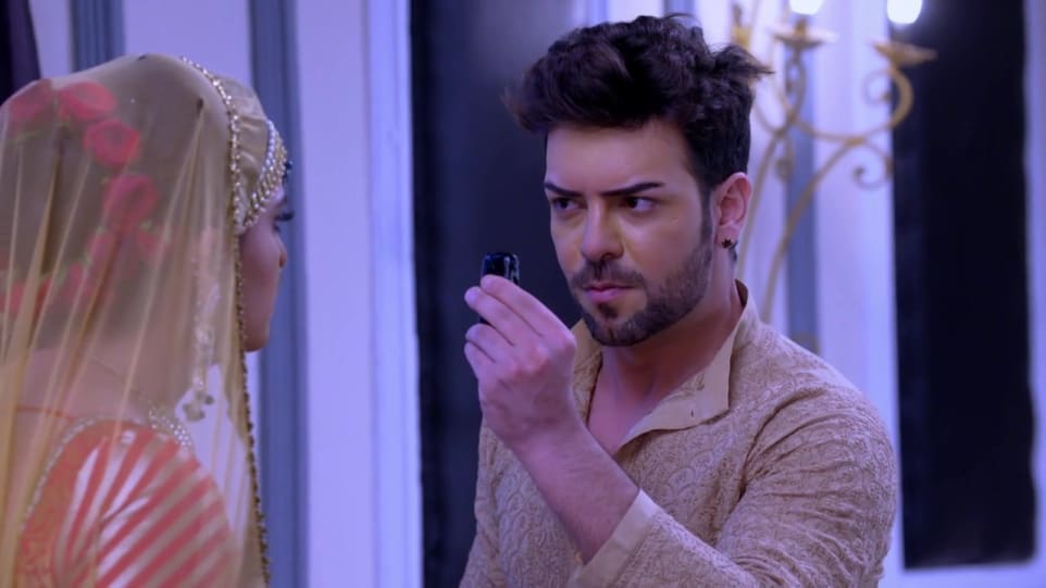 Actors Name Age Wiki Height Birth Place Career Details Kundali Bhagya Episode 490 2019 Charmboard Kundali bhagya full episode latest serials of zee tv hd online, watch today episode kundali bhagya free live streaming, watch zee tv serial kundali bhagya. kundali bhagya episode 490 2019