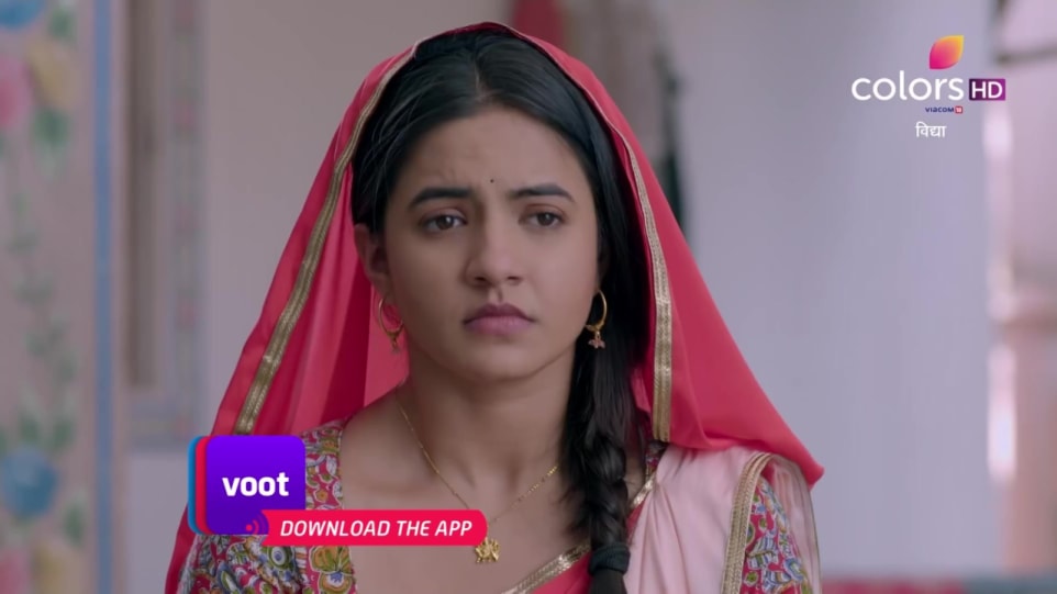 Meera Deosthale Celebrity Fashion Footwear In Outfit Name Charmboard Vidya actors meera deosthale aka vidya & namish taneja aka vivek vidya #meeradeosthale #giftsegment watch the video, to find out more about what all gifts did meera receive from her fans. saree