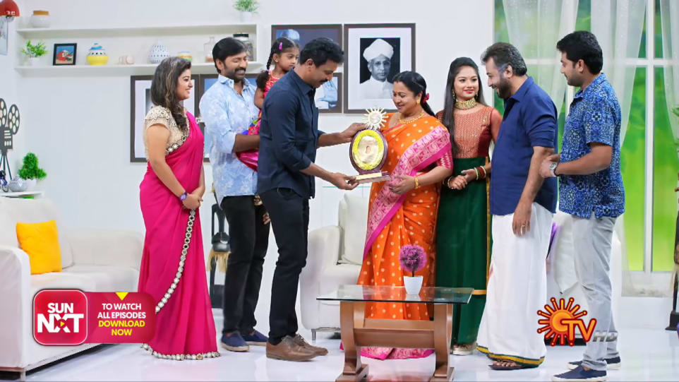 Radhika Sarathkumar Celebrity Style In Promo Chithi 2 2020 From Promo Charmboard #radikaasarathkumar #suntv #chithi2 the classic mega serial 'chithi' that resonated with each and everyone in the household, more than a decade ago, is back. stud
