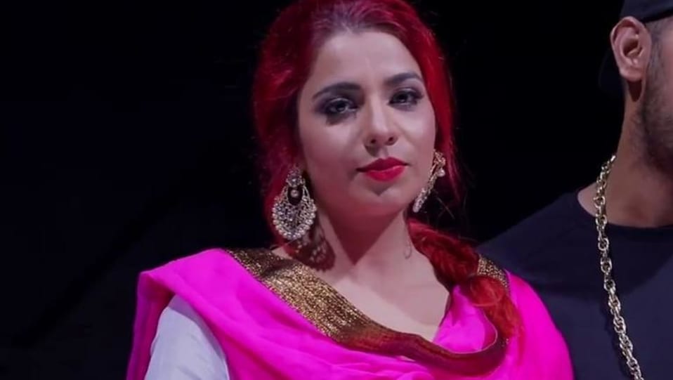 Jasmine Sandlas in Pink Dupatta Outfit - Celebrity Clothing | Charmboard Jasmine Sandlas in Pink Dupatta Outfit - Celebrity Clothing | Charmboard