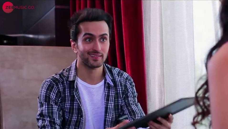 Vibhav Roy Celebrity Style In Teri Kami Single 2018 From Teri Kami Charmboard Vibhav roy age, height, biography, wiki, wife, tv serials. charmboard