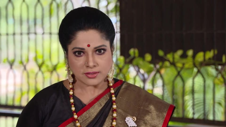 Haritha Jewellery Accessories From Muddha Mandaram Episode 1420 2019 Celebrity Jewellery Charmboard Whether you fold your own or buy a certified viewer, you're just one step away from. charmboard