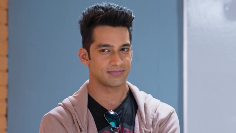 Karan Vohra In Black Tees Outfit Celebrity Clothing Charmboard Karan made his acting debut with the serial mehak zindagi ki. charmboard
