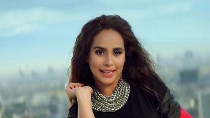 Latest Sunanda Sharma Jeans Inspiration Looks And Outfits Charmboard