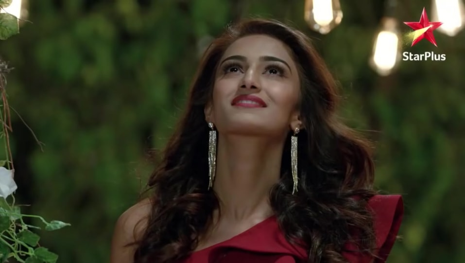 Actors Name Age Wiki Height Birth Place Career Details Kasautii Zindagii Kay Star Plus 2019 Charmboard She began her career at the age of 16 with modelling and took part in various beauty pageants. charmboard