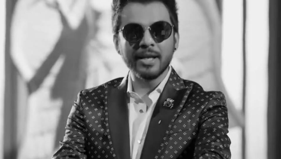 Tony Kakkar Jewellery Accessories From Baby Makeup Karna Chod Single 2016 Celebrity Jewellery Charmboard Vastu tips to plan a newborn baby's room. charmboard