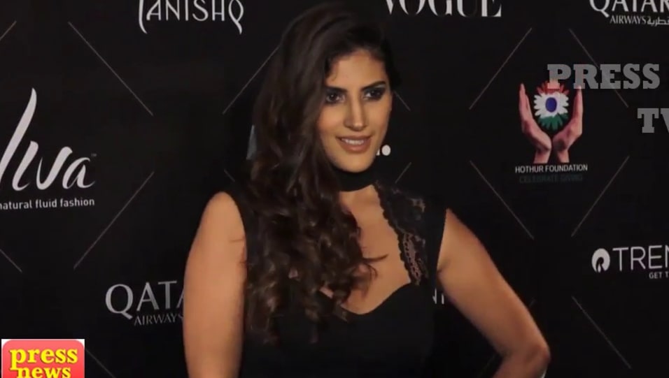 Actors Name Age Wiki Height Birth Place Career Details Red Carpet Vogue Beauty Awards 2018 Charmboard Parizaad kolah is an indian television actress, who hosted the great indian laughter challenge.1. red carpet vogue beauty awards