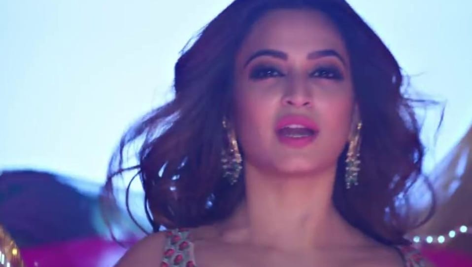 Kriti Kharbanda Celebrity Style In Pallo Latke Shaadi Mein Zaroor Aana 2017 From Pallo Latke Charmboard Pallo latke | jyotica tangri | shaadi mein zaroor aana |rajkummar & kriti| yasser desai & fazilpuria. lehengacholi