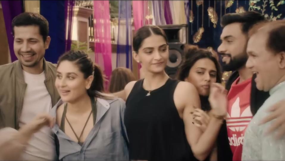 Vishwas Kini Celebrity Style In Aa Jao Na Veere Di Wedding 2018 From Aa Jao Na Charmboard Kareena kapoor, sonam kapoor, swara bhaskar, shikha talsania, sumeet vyas, vivek mushran, ekavali khanna, anjum rajabali, neena gupta, manoj pahwa. charmboard