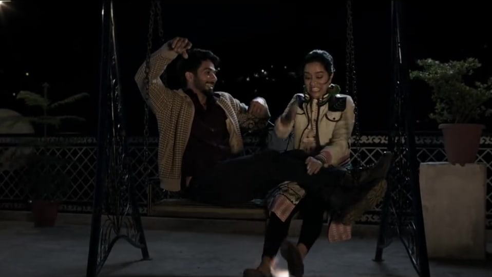 Shraddha Kapoor Celebrity Style In Dekhte Dekhte Song Batti Gul Meter Chalu 2018 From Dekhte Dekhte Song Charmboard Dekhte dekhte song from batti gull meter chalu movie is composed by nusrat fateh ali khan. charmboard