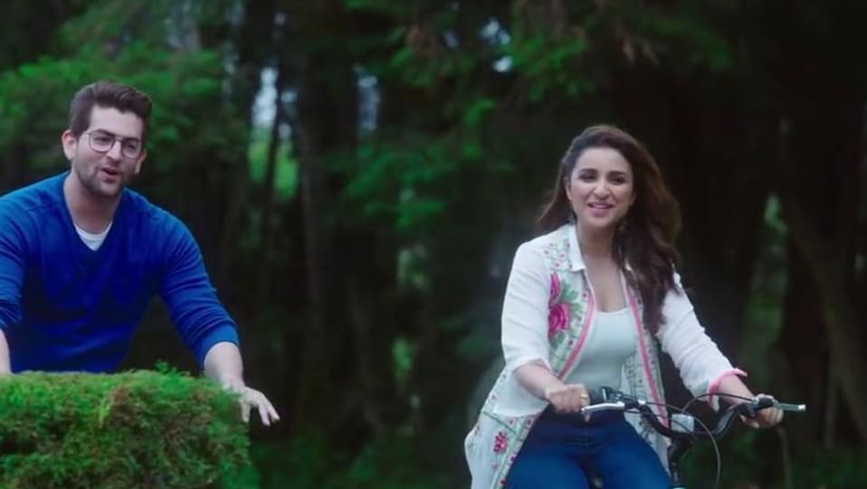 Golmaal again parineeti chopra dress