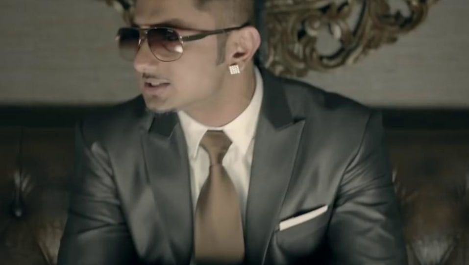 Honey Singh In Grey Blazer Outfit Celebrity Clothing Charmboard Mere town de, mere town de, mere town de ni billo mere town de. formalshirts