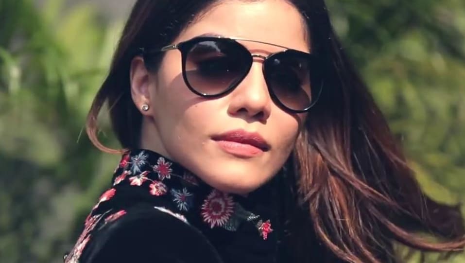 Roshni Bhatia Sethi Celebrity Style In The Art Of Travelling In Style Popxo Fashion 2017 From The Art Of Travelling In Style Charmboard View roshni sethi professional and social profile. charmboard