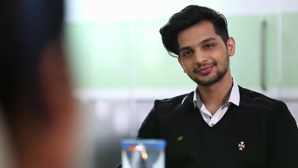 Celebrity Hairstyle of Yuvraj Thakur from Girls on Top, MTV India, 2020 |  Charmboard