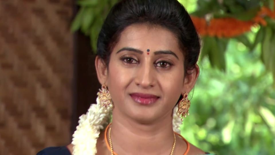 Meena Nude - Meenakumari - Celebrity Style in Suryavamsham Episode 505, 2019 from  Episode 505. | Charmboard