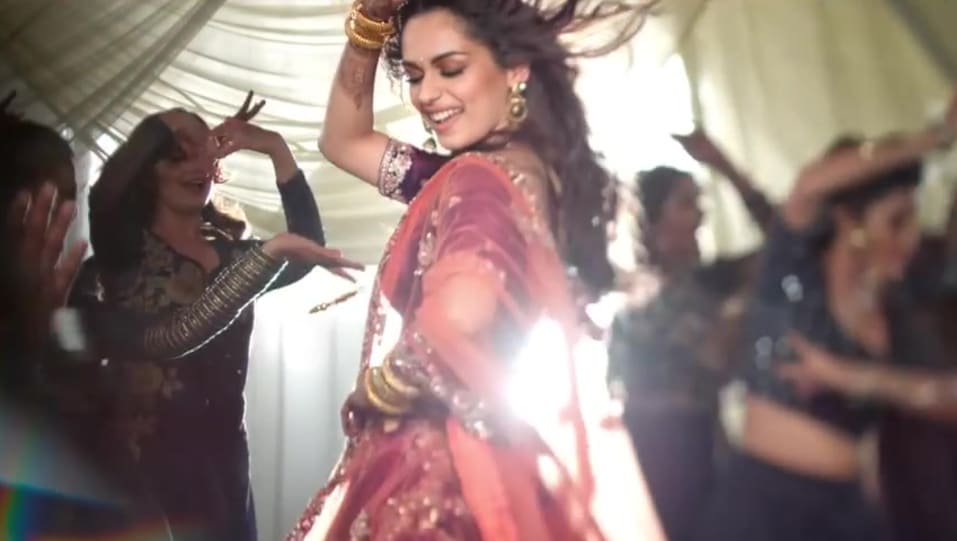 Manushi Chhillar Celebrity Fashion Footwear In Outfit Name Charmboard But let us tell you, ms chillar wasn't as stunning as she is now. charmboard
