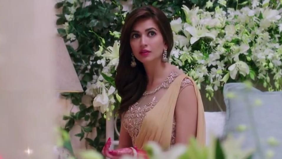 Kriti Kharbanda Celebrity Style In Dil Mera Guest Iin London 2017 From Dil Mera Charmboard Download the latest kriti kharbanda wallpapers in hd free for devices like mobiles, desktops and tablets. sareegown