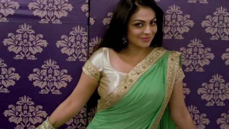 Neeru Bajwa In Green Lehengacholi Outfit Celebrity Clothing Charmboard She started her career with dev anand in the bollywood film main solah baras ki and then moved on to working in indian soap opera's and punjabi films. earrings