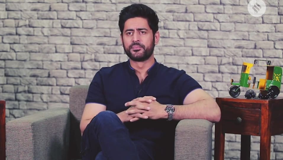 Actors Name Age Wiki Height Birth Place Career Details Mohit Raina Kaafir Sends Out A Message Of Humanity Zee5 Web Series Indian Express Online 2019 Charmboard Mohit raina played the lead role of the hindu god lord shiva in these were latest information of mohit raina's height, weight, age, biography, wiki, salary, wife, family. mohit raina kaafir sends