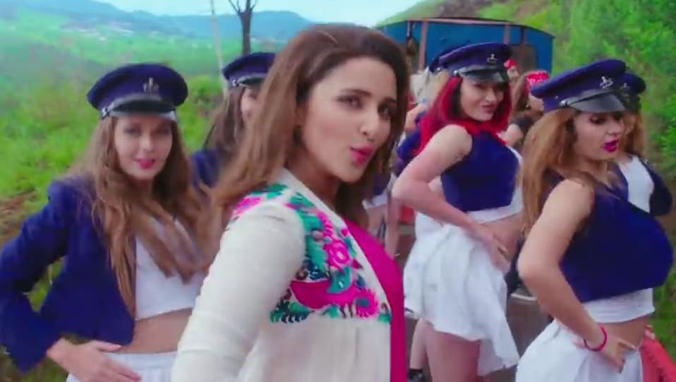 Parineeti Chopra Celebrity Style In Maine Tujhko Dekha Golmaal Again 2017 From Maine Tujhko Dekha Charmboard Lets all show our love and support for pari everywhere!