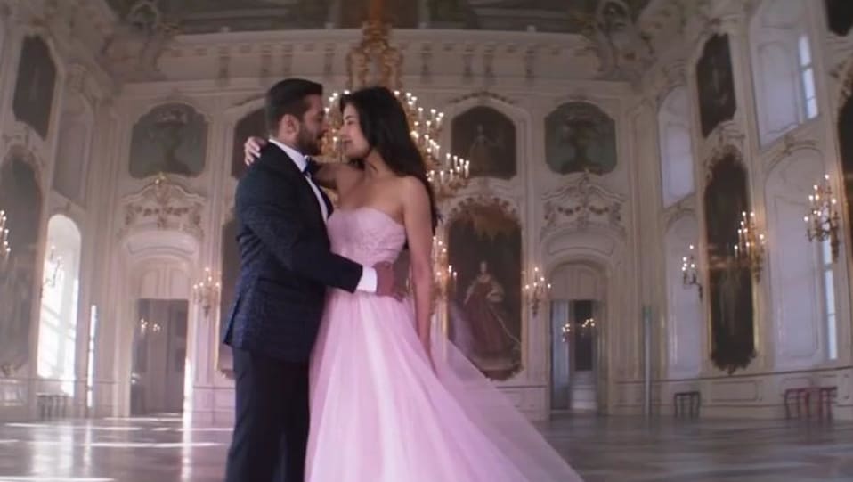 tiger zinda hai katrina kaif dress