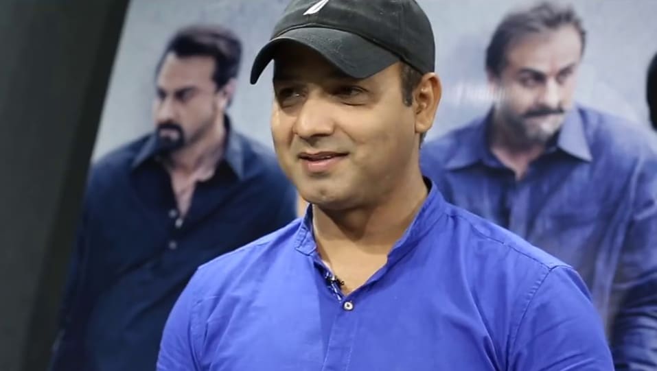 Faridoon Shahryar Celebrity Style In Dia Talks About Her Role As Manyata Dutt Sanju 2018 From Dia Talks About Her Role As Manyata Dutt Charmboard Faridoon is a good friend for over ten years. charmboard